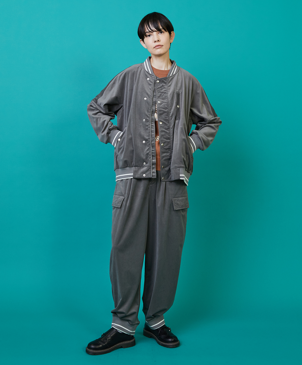 BLOUSON, KNIT, PANTS, SHOES
