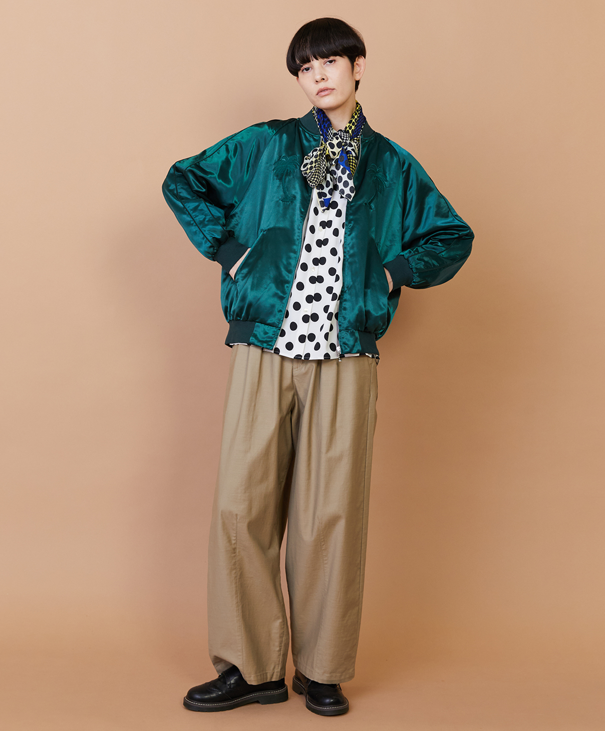 SCARF, BLOUSON, SHIRT, PANTS, SHOES